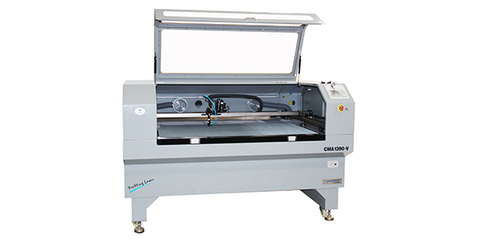 貼布繡激光切割機、激光切割商標、攝像切割飾品_大族粵銘激光專業(yè)的激光設備生產(chǎn)廠家!